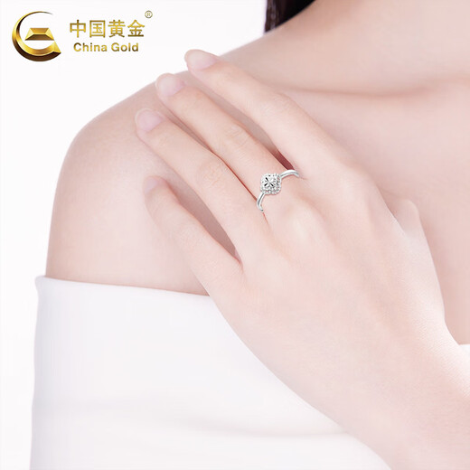 China Gold (CHINA GOLD) pt950 platinum ring for women, platinum four-leaf clover flower ring, Valentine's Day birthday gift for girlfriend and wife, platinum four-leaf clover flower ring, about 3g