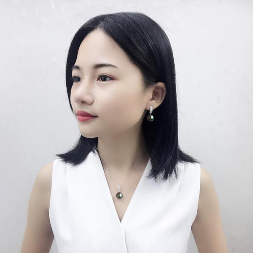 Wanke Tahitian Black Pearl Malachite Green Pendant Seawater Pearl Necklace 18K Gold Diamond Perfect Round Flawless Highlight 12-13mm