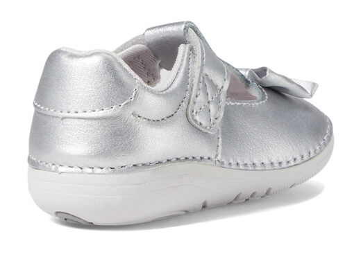 Stride riteStride Rite Kids SM Ashtyn Infant Shoes, Silver, 5 US Unisex Toddler Silver 5 Toddler