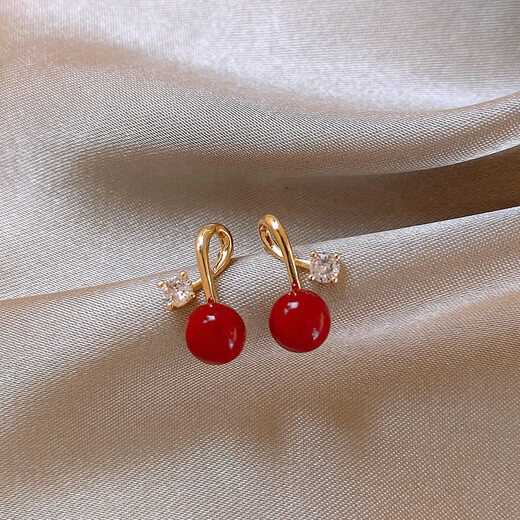 Small red bean acacia earrings for women, popular autumn and winter earrings, niche light luxury, high-end, temperament earrings, birthday gift, red round bead acacia earrings, one pair