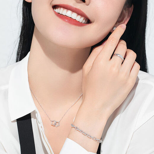 Wanfu dragons interlocking with each other丨PT950 platinum temperament double ring necklace, versatile and fashionable authentic platinum necklace for women, gift 43cm, platinum/double ring four-leaf clover necklace 2.88g