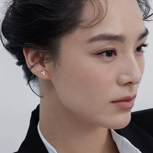 Lukfook Jewelry Platinum Stud Earrings Letter Y Platinum 950 (Single) Earrings GJT0016DS Total Weight Approximately 0.39 Grams