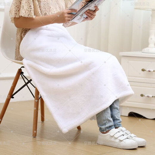 Wheelchair leg-covering small blanket, thickened flannel blanket, baby and children's lunch break, office and class multi-purpose thin blanket, extra thick coffee color