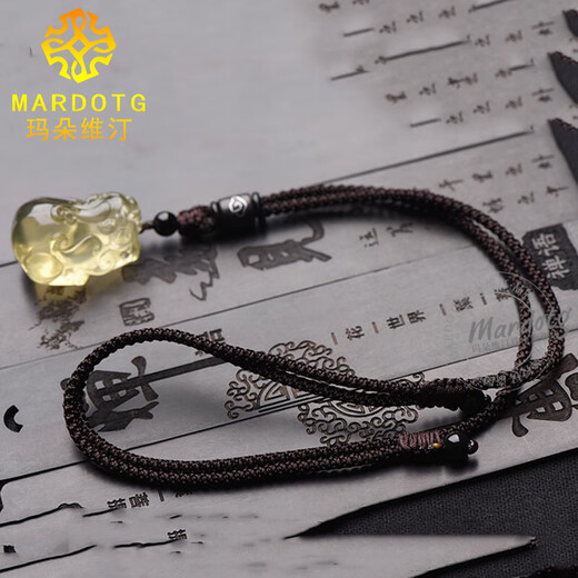 MARDOTG citrine Pixiu pendant for men and women necklace Overlord Pixiu birth year amulet pendant gift