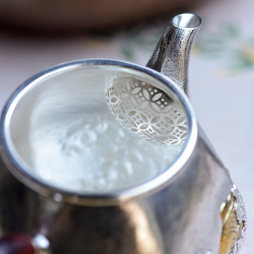 Yuyue Longmen teapot pure silver 999 sterling silver teapot hand-embossed Kung Fu tea set Dali snowflake silver