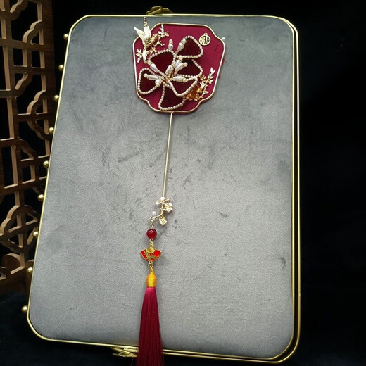 New super fairy bride's dressing gown toasting headdress new Chinese style dressing gown headdress red high-end velvet flower set wedding dress dressing gown hair fork set