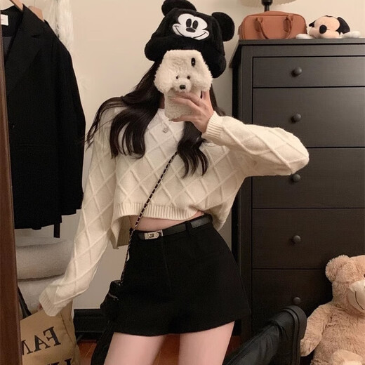 FOX.G Black Woolen Shorts Women's Autumn and Winter Outer Wear Women's 2025 New High Waisted A-Line Casual Leggings Hot Pants Double Pocket Woolen Shorts Black No Belt M Recommended 105 Jin Jin equals within 0.5 kg