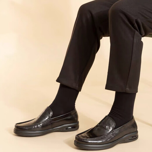 SATCHI men's shoes new style cowhide slip-ons with soft soles, fashionable business casual shoes, versatile British men's comfortable leather shoes, black, one size larger, one size smaller 37