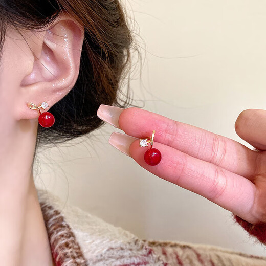 Small red bean acacia earrings for women, popular autumn and winter earrings, niche light luxury, high-end, temperament earrings, birthday gift, red round bead acacia earrings, one pair