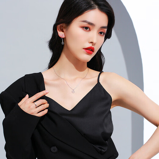 Wanfulong PT950 platinum platinum necklace, clavicle chain, women's love four-leaf clover, birthday gift for girlfriend, PT950 platinum, about 48cm long, 3.64g in weight