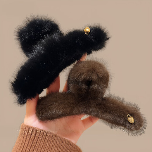 Senqi Autumn and Winter Love Plush Clip Women's High-end 2025 New Large Hair Clip Shark Clip on the Back of the Head Black Korean Versatile Hair Accessory Clip