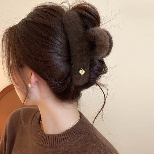 Senqi Autumn and Winter Love Plush Clip Women's High-end 2025 New Large Hair Clip Shark Clip on the Back of the Head Black Korean Versatile Hair Accessory Clip