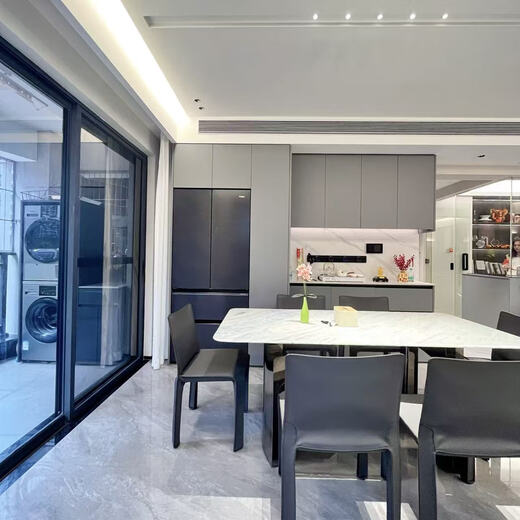 Modern black and white gray decoration design, simple and modern, Zhaoqing decoration company, Huaxun decoration full package repair