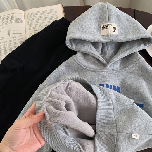 Jungen-Winter-Kapuzenpullover 2024 Herbst und Winter neuer Stil Kinder-Hoodie im koreanischen Stil All-in-One-Samtoberteil plus trendige braune Kinderhose aus Samt 90 cm_(empfohlene Körpergröße 85-95 cm)