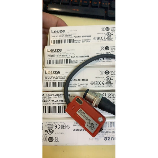 Leuze photoelectric switches