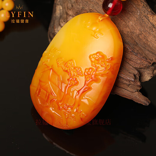 Layun Feiyin beeswax pendant, finely carved for men and women, chicken oil yellow old wax optimized amber necklace for gift, 60*40*20mm (with certificate)
