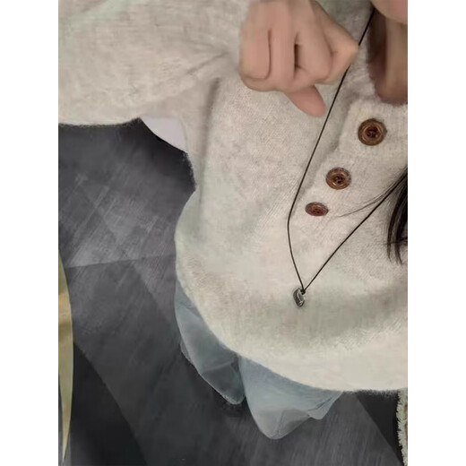 Ruyal high-end round-neck buttoned sweater for women in autumn and winter, loose and lazy inner casual retro knitted bottoming shirt top, apricot color, one size fits all, recommended 80-150Jin Jin is equal to 0.5 kg