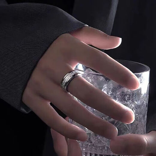 Small cleaner chooses anti-static ring bracelet for human body wireless release static eliminator couple style men and women winter accessories anti-static ring US size 9 recommended 120-140Jin Jin equals 0.5kg ordinary packaging