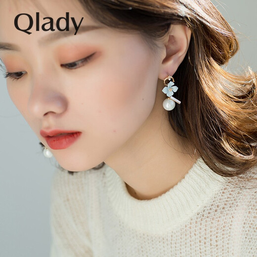 Women's asymmetrical pearl earrings for women, fashionable long tassel internet celebrity flower silver earrings for female students, sweet 925 silver needle earrings, ear wire earrings, gift for girlfriend, fresh blue