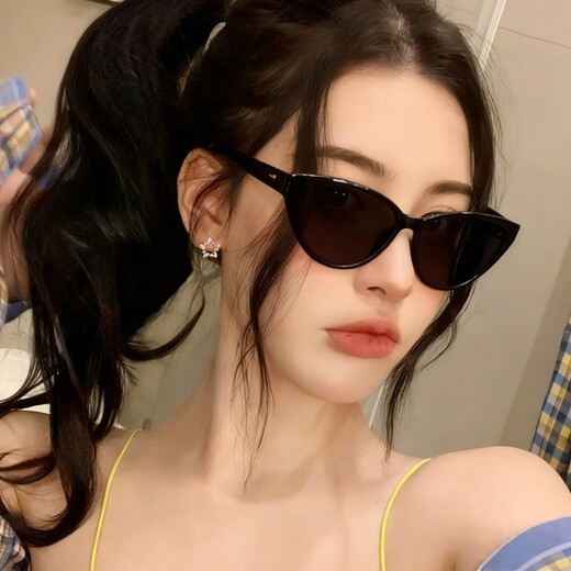 Bai Qixin star ear clip star-shaped hollow earrings without pierced earrings for women fashion simple zircon ear bone clip birthday gift star hollow ear clip-with ear plugs gift box