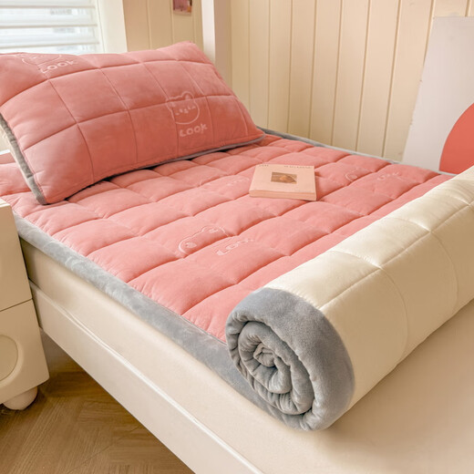 Red bean thickened carved milk velvet mattress soft cushion for home winter thickened coral velvet thin mattress dormitory mattress pad look bear mattress-pink Class A naked sleeping grade super thick baby velvet 180*200cm mattress + 2 pillowcases