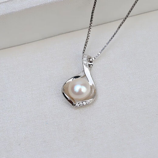 S925 sterling silver freshwater real pearl pendant, fashionable and versatile sterling silver clavicle necklace for women, elegant gift necklace, pendant does not include chain