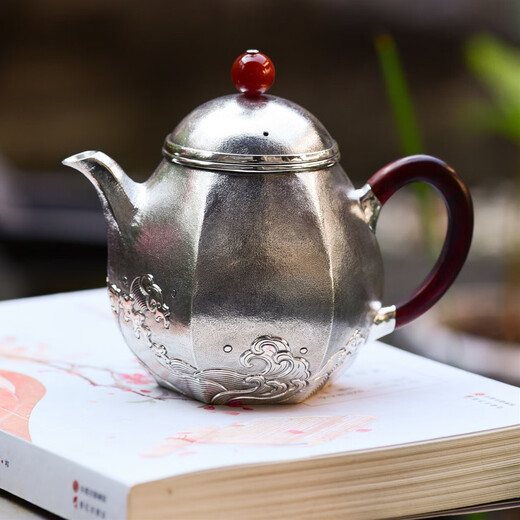 Yuyue Longmen teapot pure silver 999 sterling silver teapot hand-embossed Kung Fu tea set Dali snowflake silver