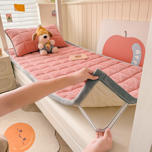 Red bean thickened carved milk velvet mattress soft cushion for home winter thickened coral velvet thin mattress dormitory mattress pad look bear mattress-pink Class A naked sleeping grade super thick baby velvet 180*200cm mattress + 2 pillowcases