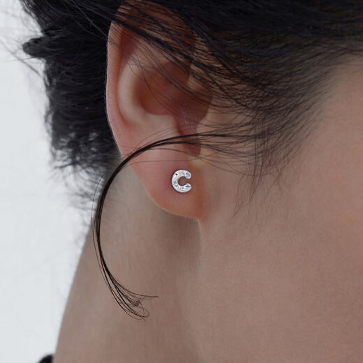 Lukfook Jewelry Platinum 950 Letters Honeycomb Pattern Platinum Earrings Single GJT0006DS Total Weight 0.53g Letter H