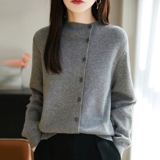 European and Korean fashionable fine wool side-button stand-up collar long-sleeved sweater for women in autumn and winter, western style, slim and versatile, soft and waxy sweater trend, light gray M