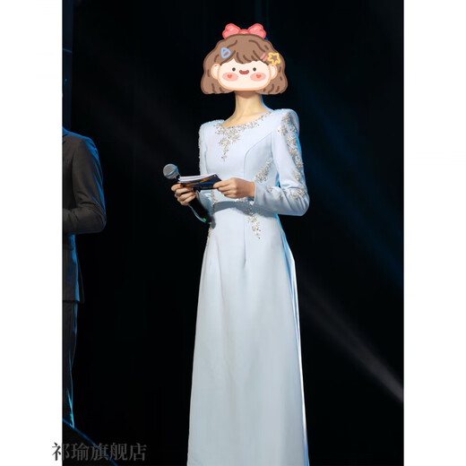 High-end haute couture dress, dignified and elegant host evening girl stage, light luxury annual meeting, heavy industry vocal music test, light blue L