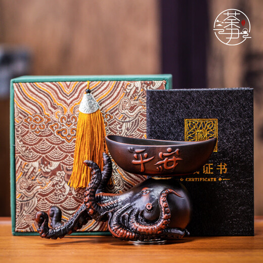 He Jiagong's light luxury creative octopus tea filter, purple pottery hand-carved tea set, filtered tea residue, tea ceremony accessories, Bafang Laicai Tea, Purple pottery Octopus tea leaking tea filter, high-end gift box