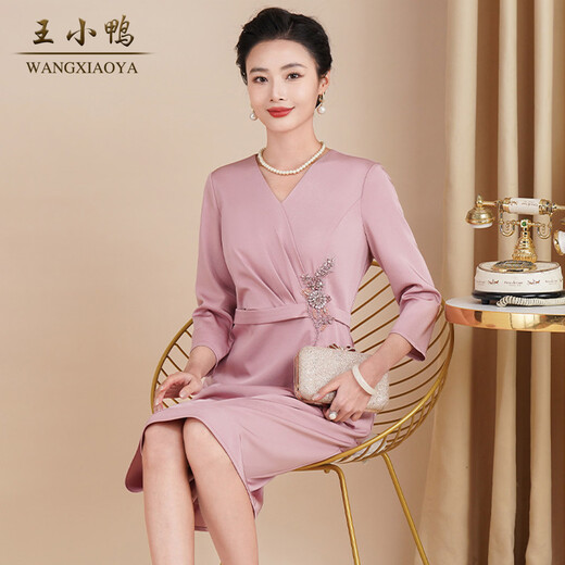 Wang Xiaoyaxi's mother-in-law wedding banquet outfit 2026 new spring three-quarter sleeve young mother's belly-covering slimming dress pink M