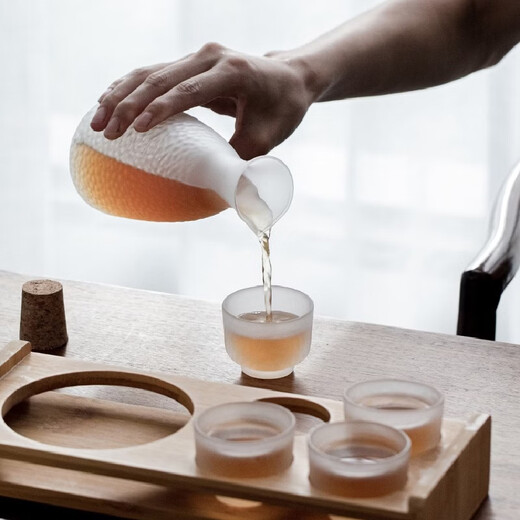 He Jiagong liquor dispenser set Japanese sake pot household glass cup wine warmer rice wine heating 4 cups frosted 40ml