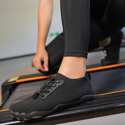 Fitness shoes indoor skipping rope skipping shoes for women Pilates yoga shoes special non-slip training squat deadlift silent shoes 808* black * sports code 38