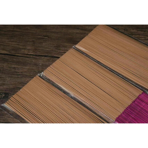 Shantou Lincun Hainan Agarwood Buddha Bamboo Stick Gift Box