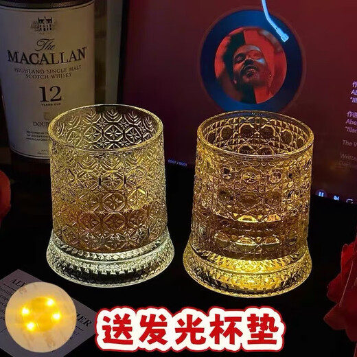 Luminous rotating whiskey glass, beautiful rotating decompression wine glass, tumbler, 360-degree rotating diamond cup, free luminous coaster