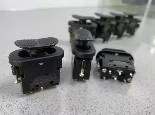 SMC106B rocker switch three-speed switch boat switch embedded inlaid switch red round cap M three-speed hold