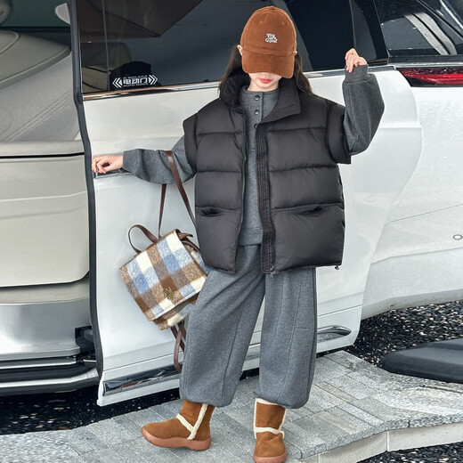 Wooden house girl's winter vest plus velvet and thickening for middle and large children 2026 new style autumn and winter style children's three-piece trendy black cotton vest thickened 140 recommended height 125-135 weight 50-60 Jin Jin is equal to 0.5 kg