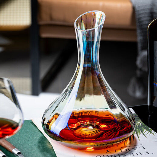 Fantasy high-end crystal glass red wine decanter, creative and personalized household large-size wine quick wine flask wine set, with handle decanter 2.2L, free decanter brush