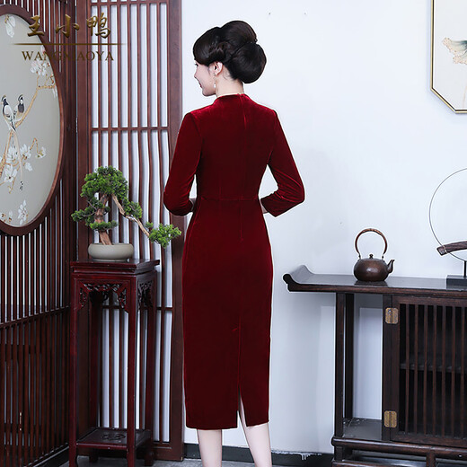 Wang Xiaoya slim new high-end back slit wedding dress 2026 spring gold velvet improved cheongsam dress burgundy M