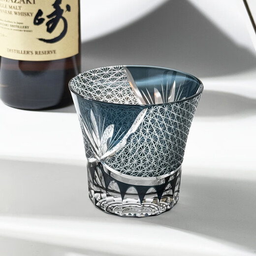 Fat Donglai's same domestic product carefully selected VIANASA S Edo Kiriko red chrysanthemum wine glass Japanese handmade crystal glass blue red chrysanthemum gift box 1 piece