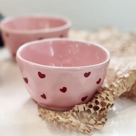 Chaosihui pink love food for one person internet celebrity high-looking ceramic tableware set household instant noodle bowl hand bowl spoon combination 2024 pink love food combination for two people gift box 2025