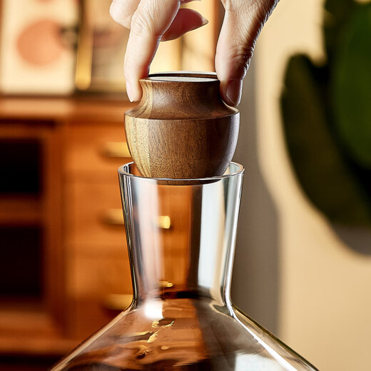 BOMP European style high-looking light luxury red wine decanter household crystal glass quick wine divider pouring wine jug wine glass Acacia wood cigar box decanter + crystal_2 pieces 520ml