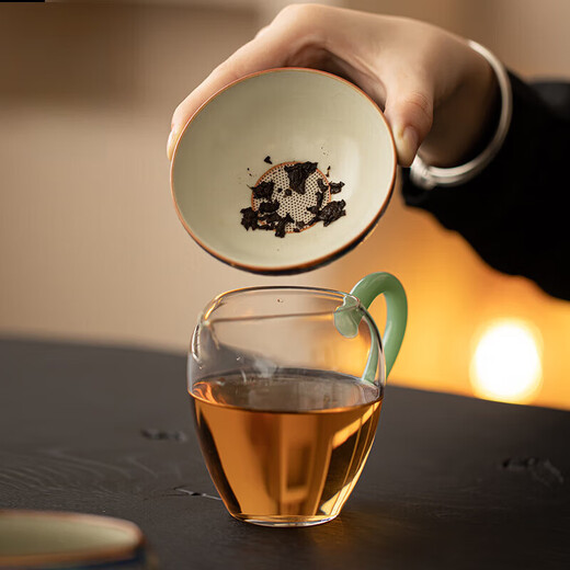 Dream tells the blue and white Ru kiln tea leakage tea filter integrated tea filter tea making artifact tea tea separator with full flower painted gold enamel flower beige three-piece Ru kiln covered bowl set