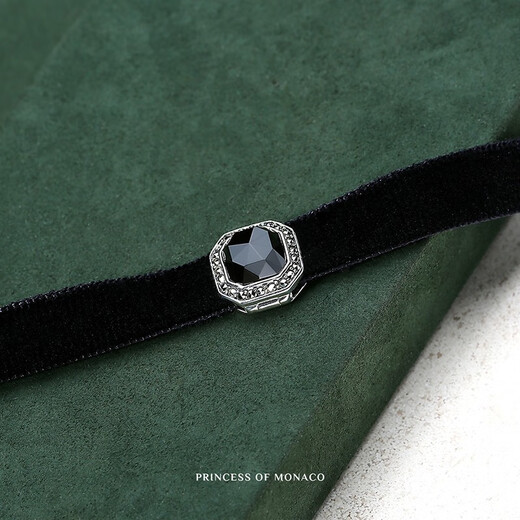 MGS physical same style Mangu silver snowflake choker women's necklace fashionable silver leather rope pendant necklace black agate pendant necklace