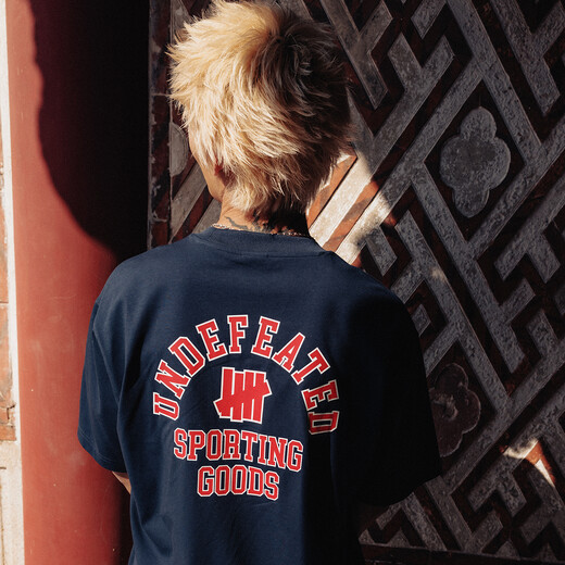 UNDEFEATED Five Stripes official spring new product back monogram pattern short-sleeved T-shirt Navy XL