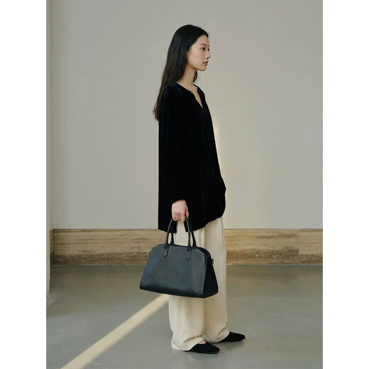 Zhibimo early spring velvet long-sleeved loose casual top for women 2026 new slimming one-button pullover black one-size-fits-all