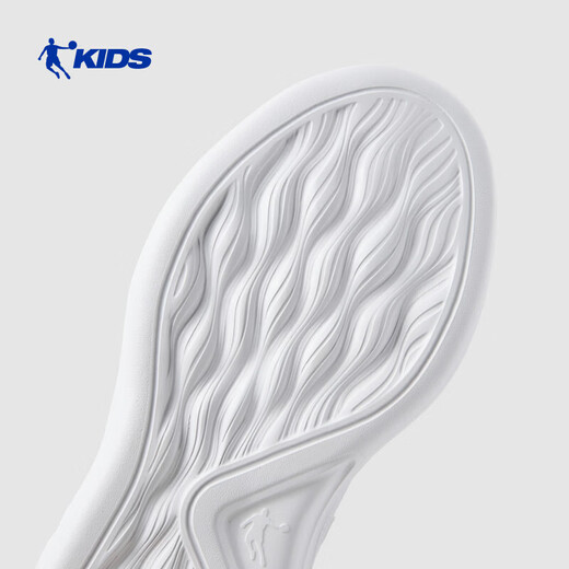 Jordan (QIAODAN) Chasing Pro | Children's Running Shoes for Boys 2026 Spring New Children's Shoes Outdoor Soft Sole Sports Shoes for Baby Pure White/Gray Silver 26