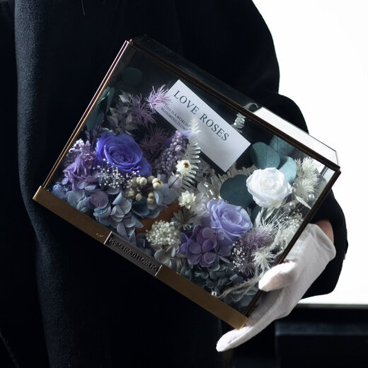Plain flowers, immortal flowers, roses, advanced micro-landscape dried bouquets, glass cover gift boxes, birthdays and Valentine’s Day for teachers, best friends, girlfriends, The Wizard of Oz